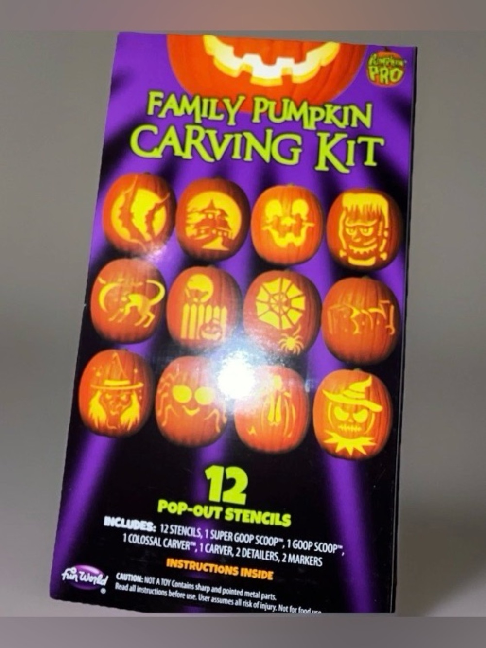 20 pc Green Family Pumpkin Carving Kit with Stencils by Pumpkin Pro Fun World
